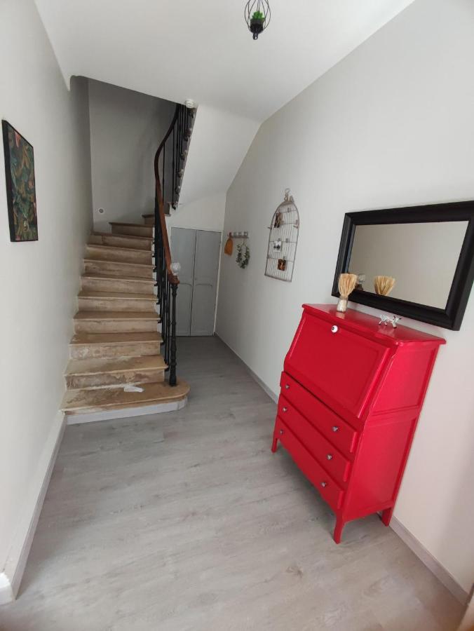 Mas provençal au cœur des vergers Vallabrègues Exterior foto
