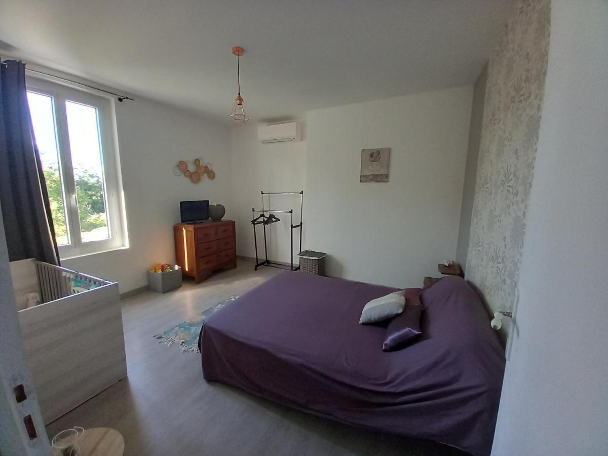 Mas provençal au cœur des vergers Vallabrègues Exterior foto